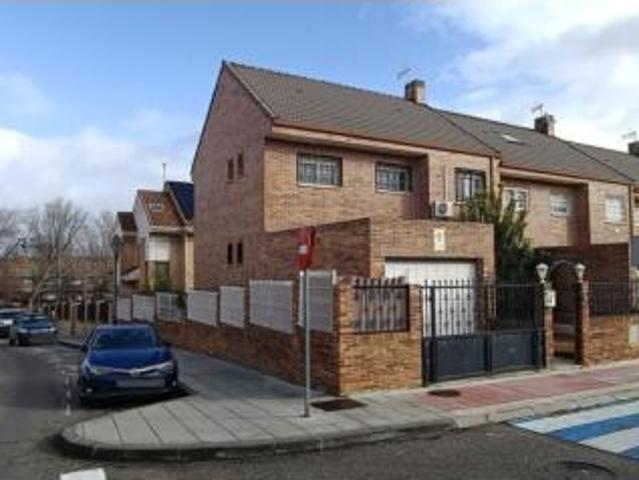 Chalet en venta en Parla, Madrid