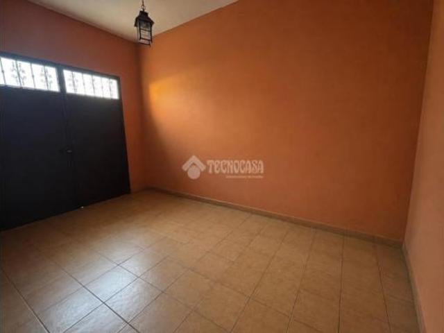 Chalet en venta en Pilas, Andalucía