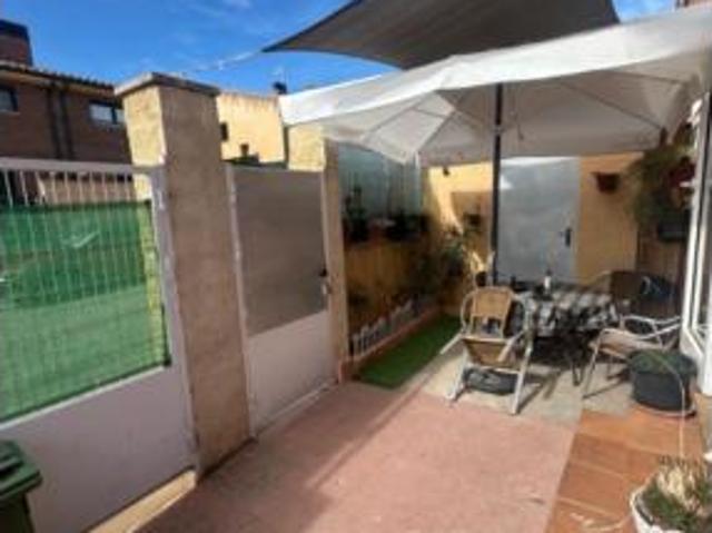 Chalet en venta en Valcastillo, Pioz