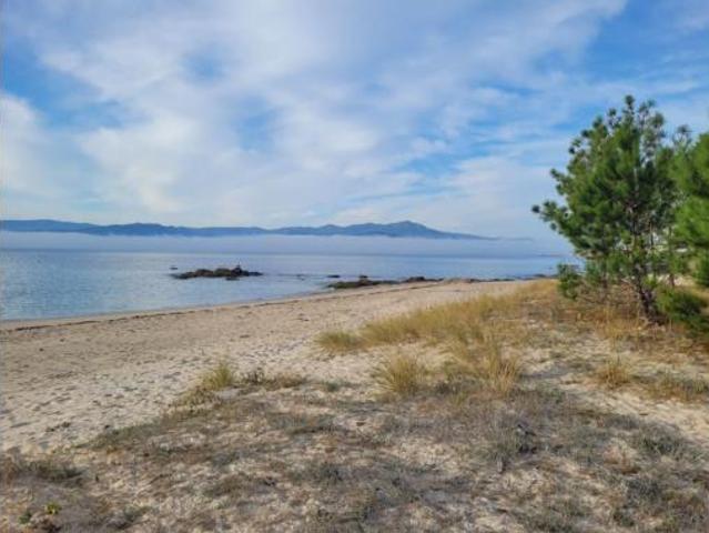 Chalet en venta en Beneso, Noia