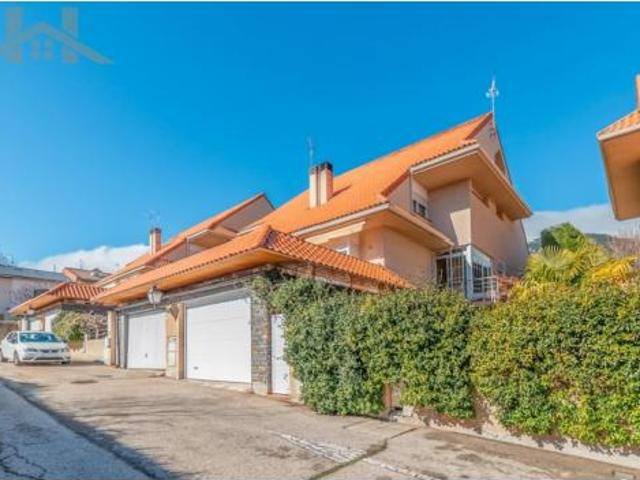 Villa en venta en San Lorenzo De El Escorial, Zaburdón