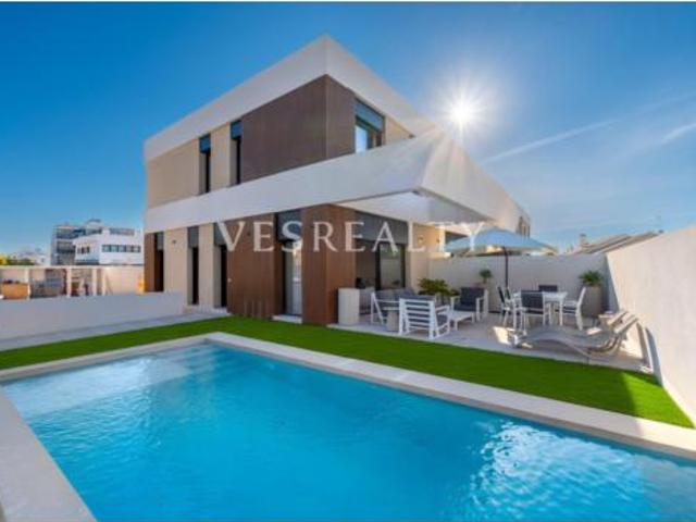 Chalet en venta en Benimagrell, l'Alacantí