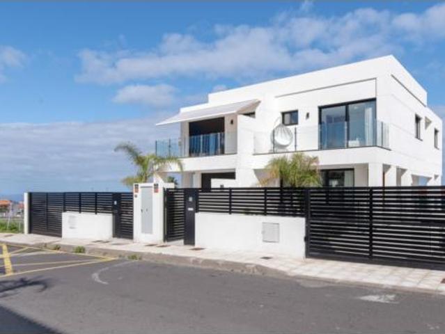 Chalet en venta en Santa Úrsula, Canarias