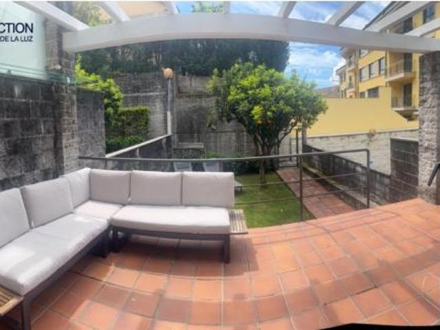 Casa en venta en Padriñán, O Salnés