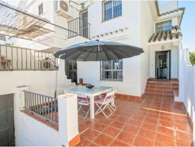 Chalet en venta en Sport Aljarafe, Tomares