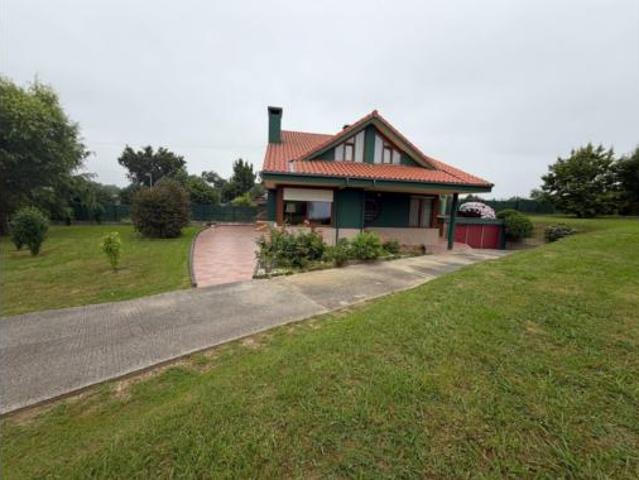 Chalet en venta en Sierrapando, Torrelavega