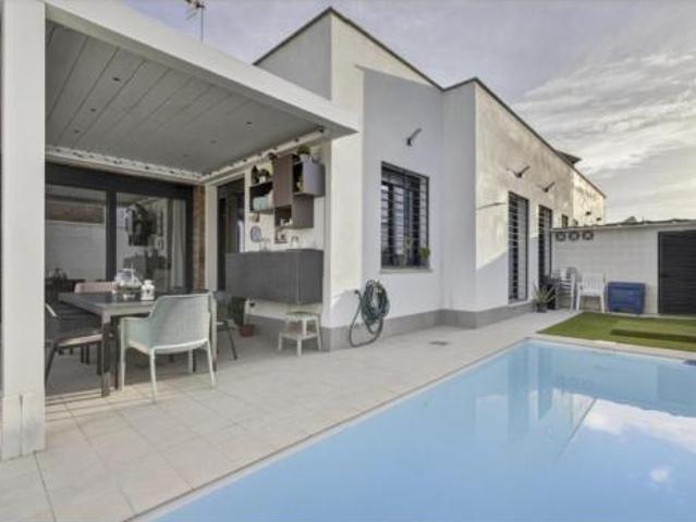 Chalet en venta en Umbrete, Andalucía