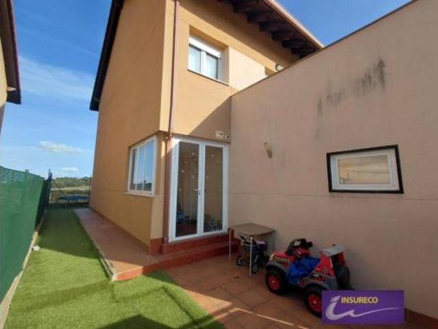 Chalet en venta en Valdefresno, Castilla y León