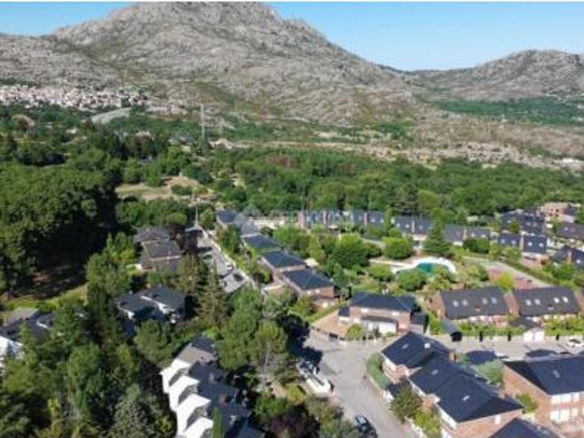 Chalet en venta en Sexmo de Lozoya, Valdemanco
