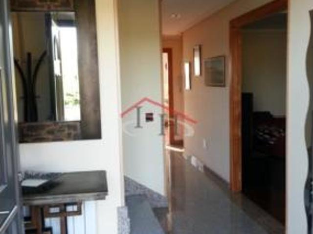 Chalet en venta en San Miguel del Camino, Valverde De La Virgen