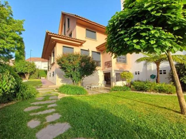 Chalet en venta en Teis, Vigo