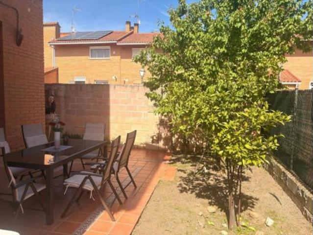 Chalet en venta en Villa Del Prado, Madrid