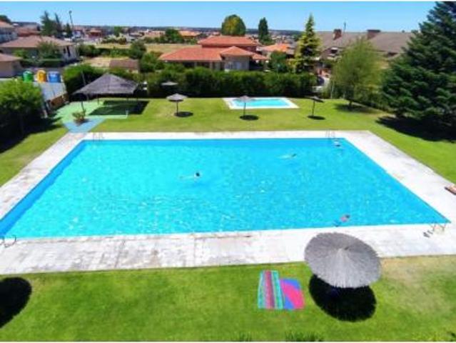 Chalet en venta en Las Canteras, Villamayor