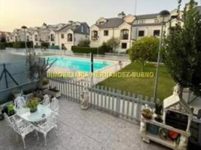 Villa en venta en Villares De La Reina, Urbanización La Mina