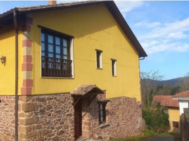 Villa en venta en Villaviciosa, Vitienes