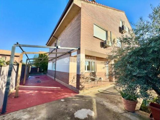 Chalet en venta en Yunquera De Henares, Castilla-La Mancha