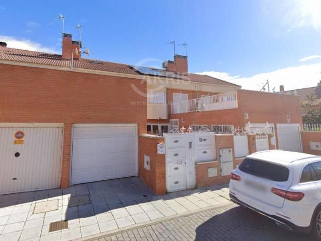 Casa en venta en Parla, Madrid