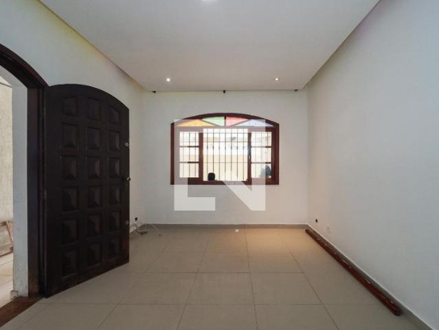 Casa aluguel em Taboão da Serra