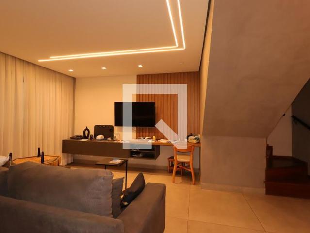 Casa aluguel em Região Imediata de São Paulo, Região Metropolitana de São Paulo