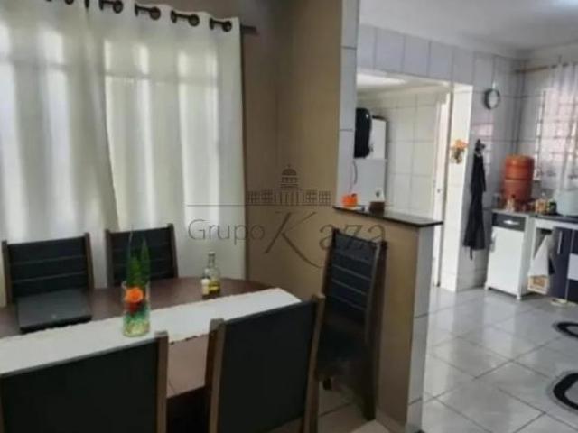 Casa venda em Região Imediata de São José dos Campos, Região Metropolitana do Vale do Paraíba e Litoral Norte