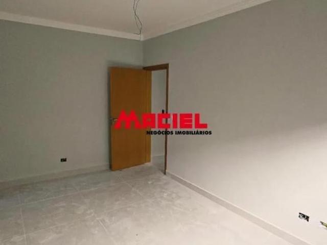 Casa venda em Região Imediata de São José dos Campos, Região Metropolitana do Vale do Paraíba e Litoral Norte
