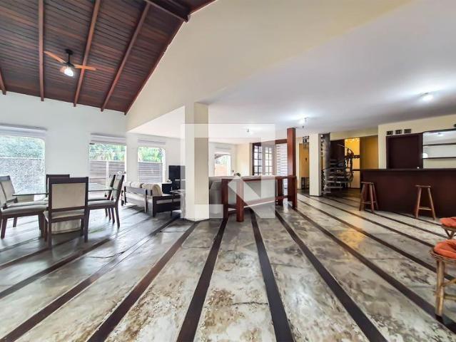 Casa aluguel em Região Imediata de Santos, Região Metropolitana da Baixada Santista