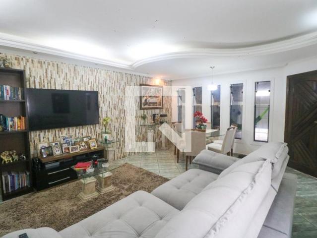 Casa aluguel em Região Imediata de São Paulo, Região Metropolitana de São Paulo