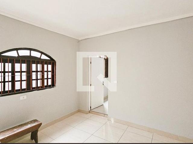 Casa aluguel em Jardim Goipuva, Carapicuiba