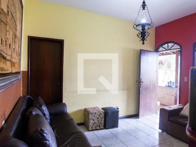 Casa aluguel em Região Geográfica Imediata de Belo Horizonte, Região Metropolitana de Belo Horizonte