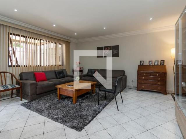 Casa aluguel em Região Imediata de São Paulo, Região Metropolitana de São Paulo