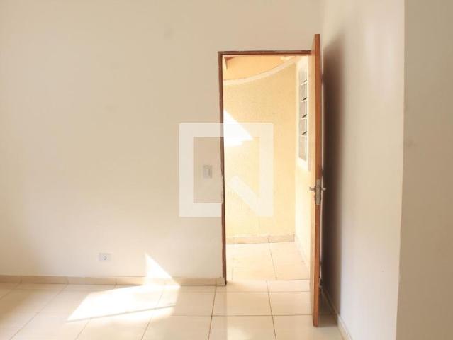 Casa aluguel em Cotia