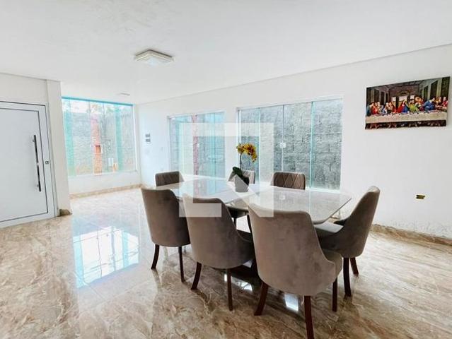 Casa aluguel em Região Imediata de São Paulo, Região Metropolitana de São Paulo