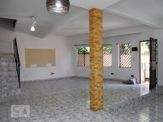 Casa aluguel em Região Imediata de São Paulo, Região Metropolitana de São Paulo