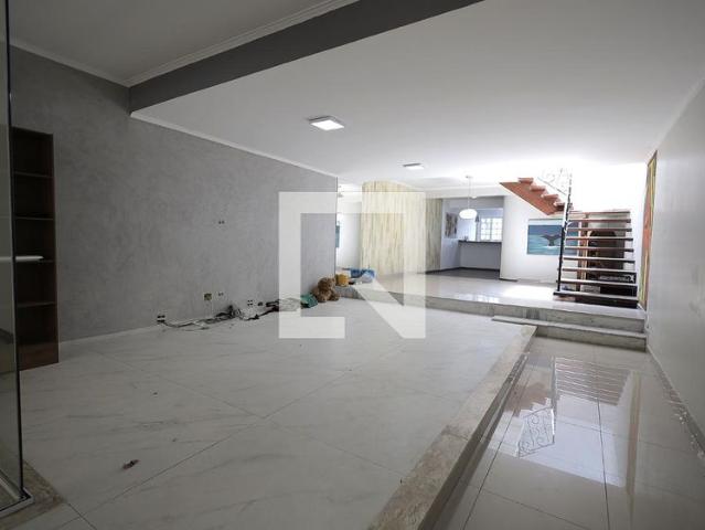 Casa aluguel em Capuava, Santo André