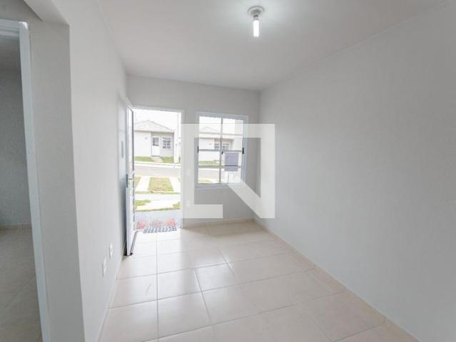 Casa aluguel em Região Imediata de Taubaté-Pindamonhangaba, Região Metropolitana do Vale do Paraíba e Litoral Norte
