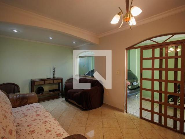 Casa aluguel em Região Imediata de Taubaté-Pindamonhangaba, Região Metropolitana do Vale do Paraíba e Litoral Norte