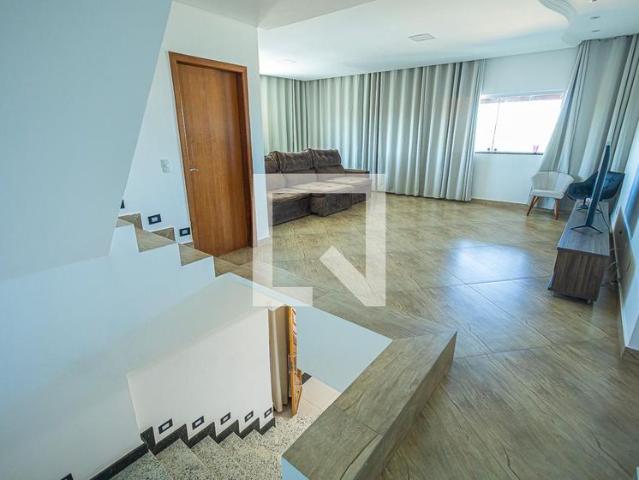 Casa aluguel em Região Geográfica Imediata de Belo Horizonte, Região Metropolitana de Belo Horizonte