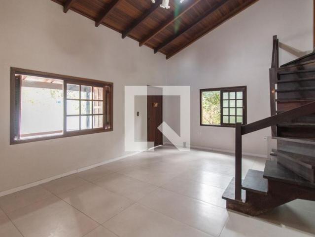 Casa aluguel em Intercap, Porto Alegre