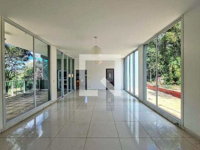 Casa aluguel em Região Geográfica Imediata de Belo Horizonte, Região Metropolitana de Belo Horizonte