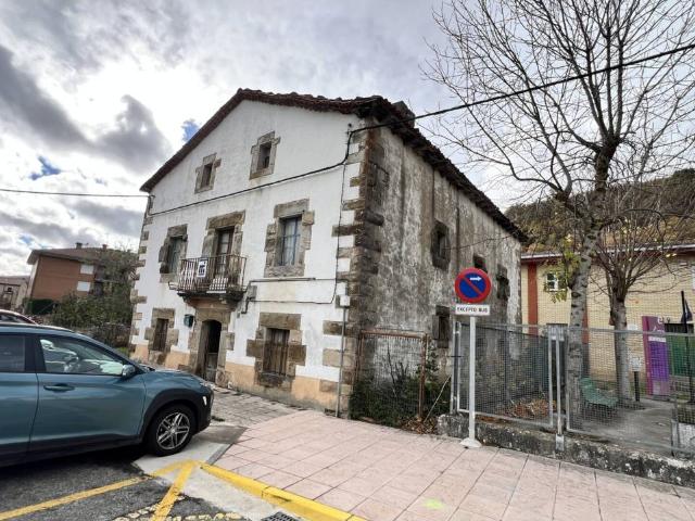 Casa en venta en Espinosa De Los Monteros, Castilla y León