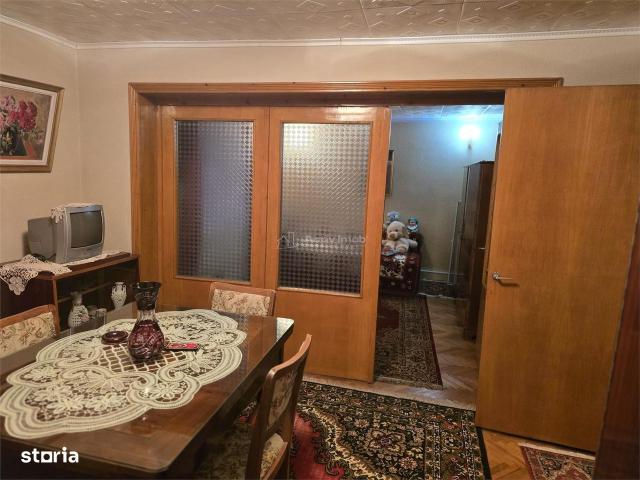 Casă vânzări