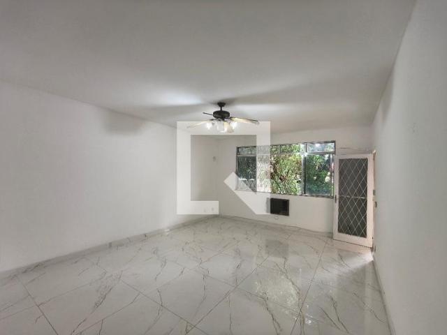 Casa aluguel em Região Geográfica Imediata do Rio de Janeiro, Região Metropolitana do Rio de Janeiro