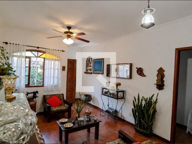 Casa aluguel em Região Geográfica Imediata do Rio de Janeiro, Região Metropolitana do Rio de Janeiro