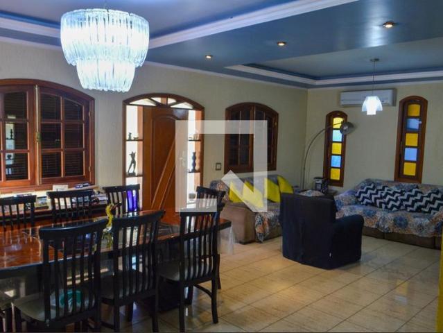 Casa aluguel em Região Geográfica Imediata do Rio de Janeiro, Região Metropolitana do Rio de Janeiro
