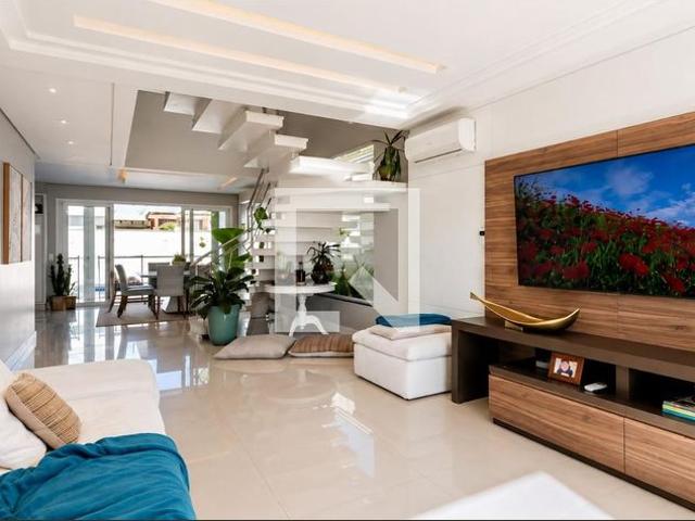 Casa aluguel em Região Geográfica Imediata de Florianópolis, Palhoça