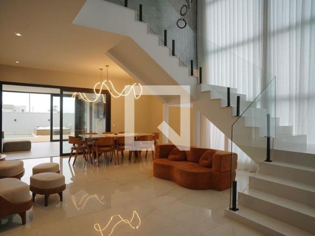 Casa aluguel em Região Geográfica Imediata do Rio de Janeiro, Região Metropolitana do Rio de Janeiro