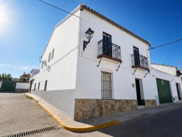 Casa en venta en El Pedroso, Andalucía
