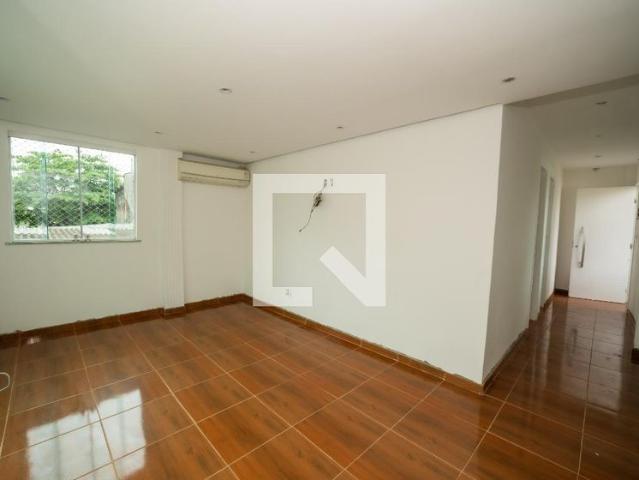 Casa aluguel em Comunidade 5 Bocas, Rio de Janeiro