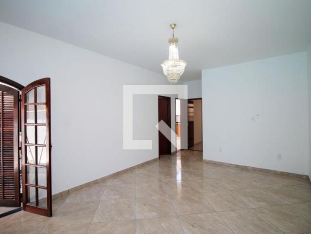 Casa aluguel em Região Geográfica Imediata do Rio de Janeiro, Região Metropolitana do Rio de Janeiro
