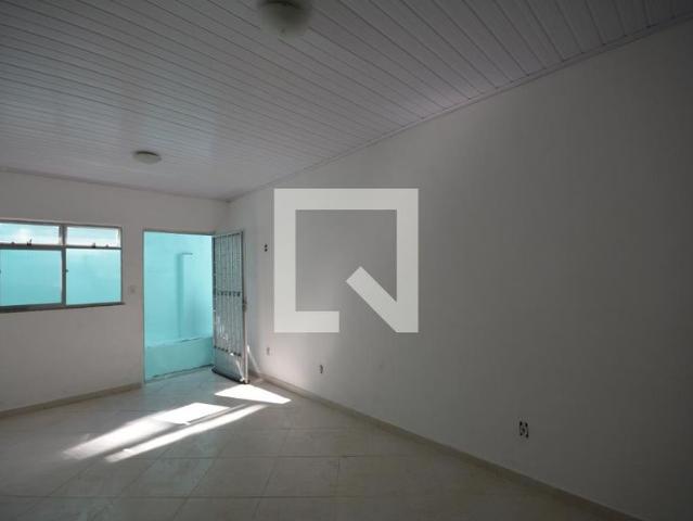 Casa aluguel em Região Geográfica Imediata do Rio de Janeiro, Região Metropolitana do Rio de Janeiro